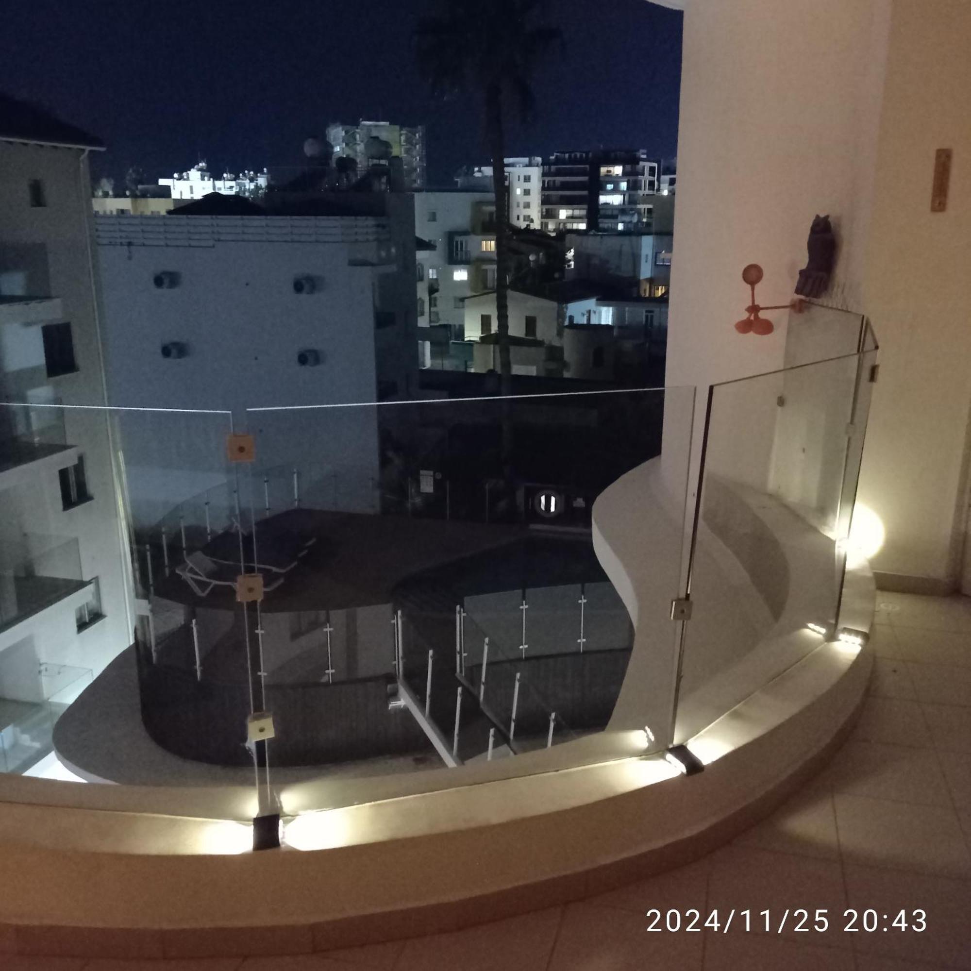 Anamor Apartment 408 Larnaca Esterno foto